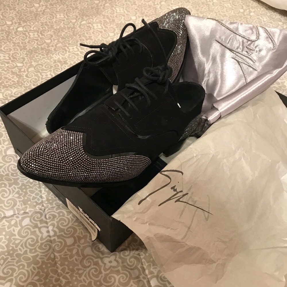 Giuseppe Zanotti Embellished Suede Oxfords